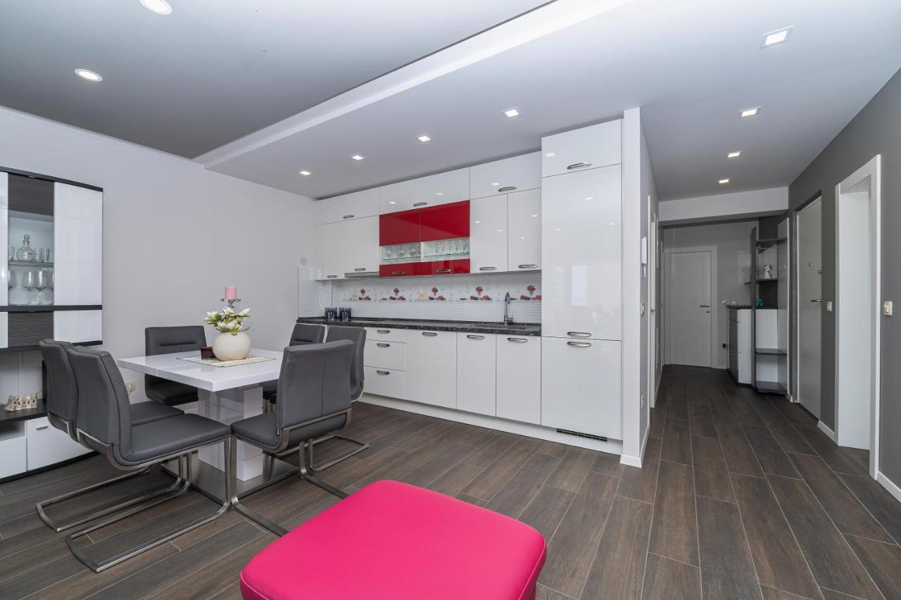 Luxury Apartment Purple Summer Sea View Makarska Eksteriør billede