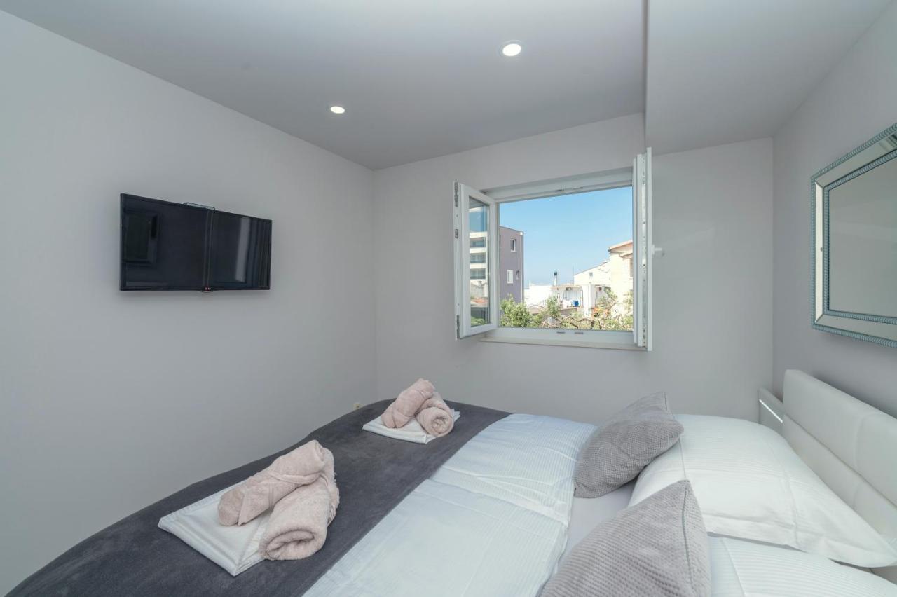 Luxury Apartment Purple Summer Sea View Makarska Eksteriør billede