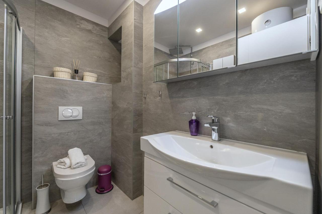 Luxury Apartment Purple Summer Sea View Makarska Eksteriør billede